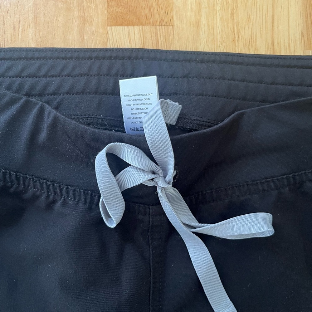 Figs Livingston Basic Scrub Pants - Black, Small
